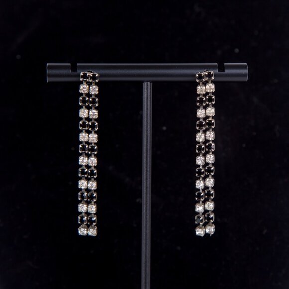 VINTAGE 1980's BLACK AND SILVER RHINESTONE EARRING AND NECKLACE SET - Picture 6 of 13